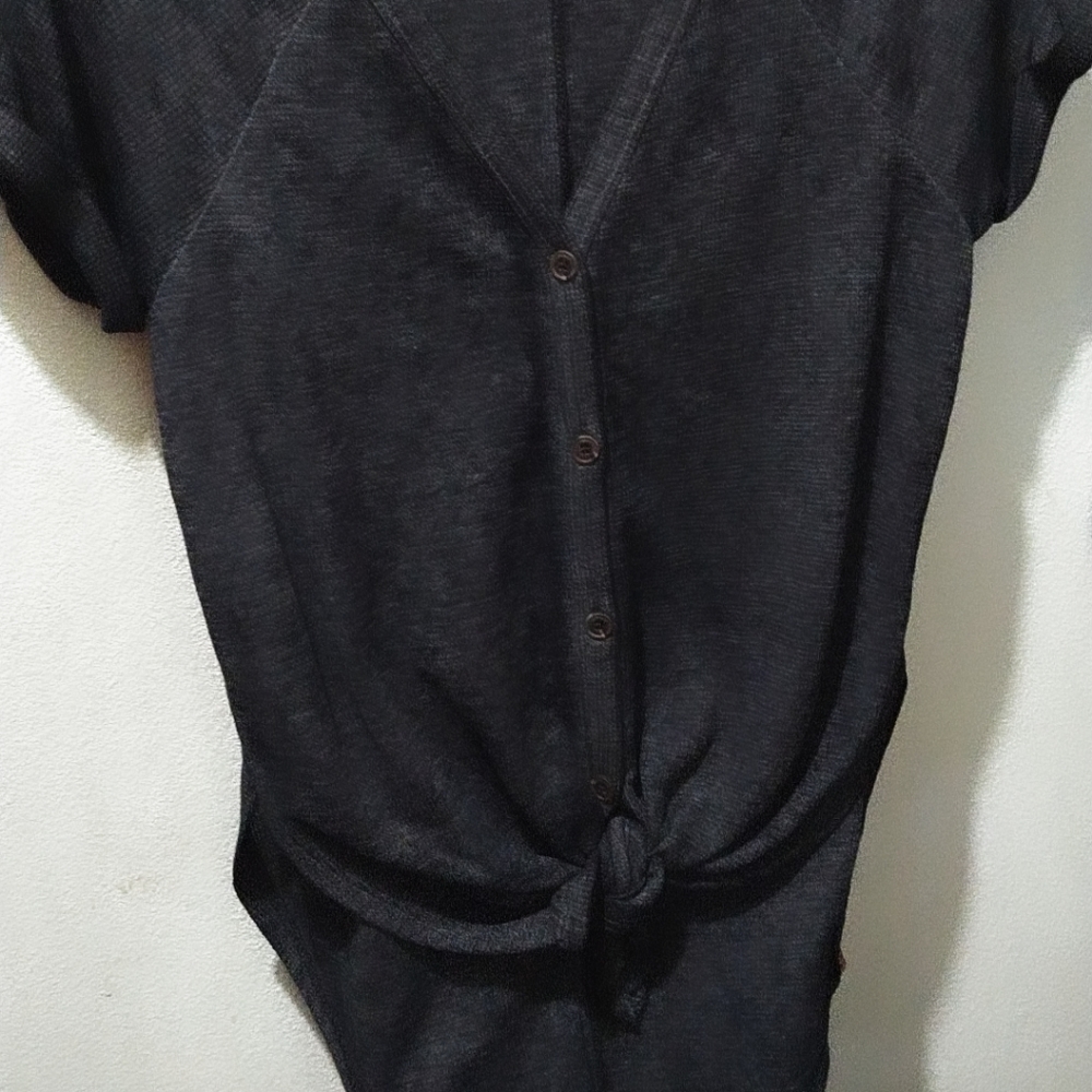 Shirt with tie in front